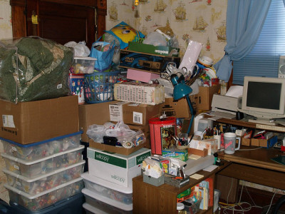 cluttered rooms, handling clutter