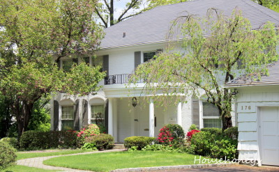 traditional homes in white plains