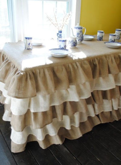 burlap tablecloth