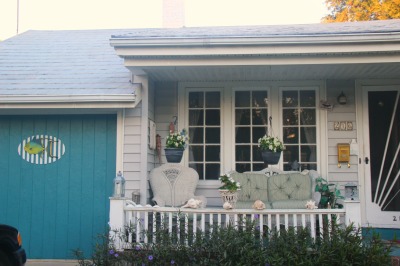 Househoneys-Lake Worth front porch