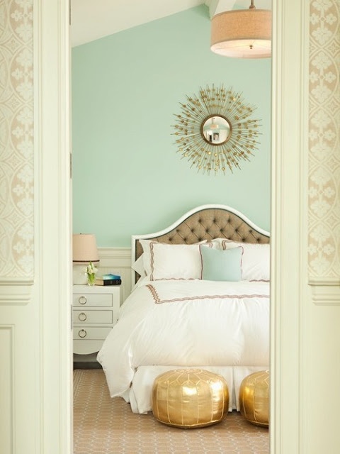 bedroomwithgoldaccents